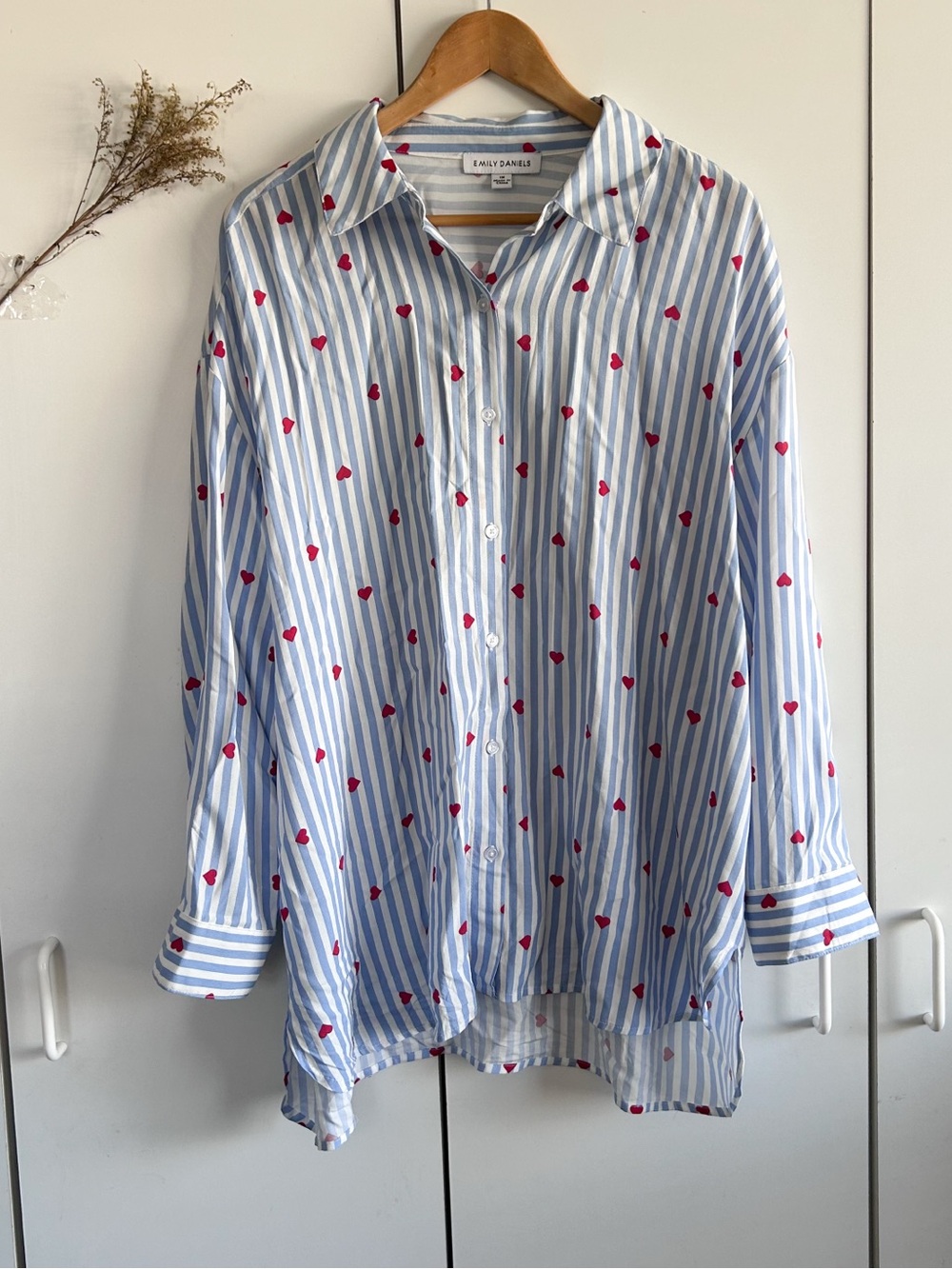 Emily Daniels Blue & White Striped Button-Up Shirt with Red Heart Print • Sz 1X